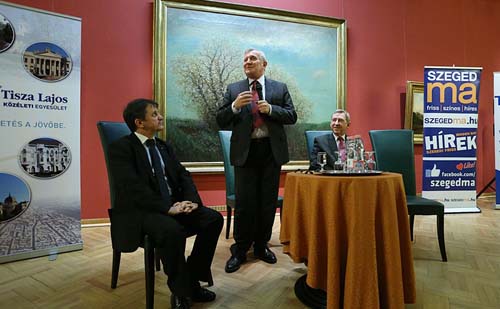 Járai Zsigmondot fogadta a Tisza Lajos Közéleti Egyesület Szegeden